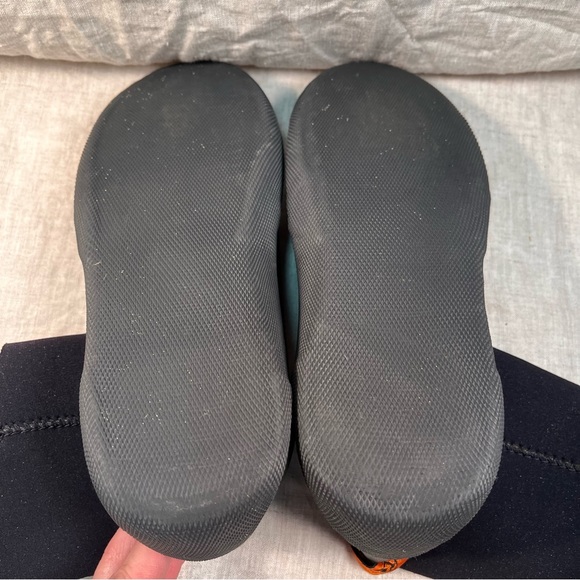 Hyperflex AXS 5mm water bootie - Picture 4 of 4